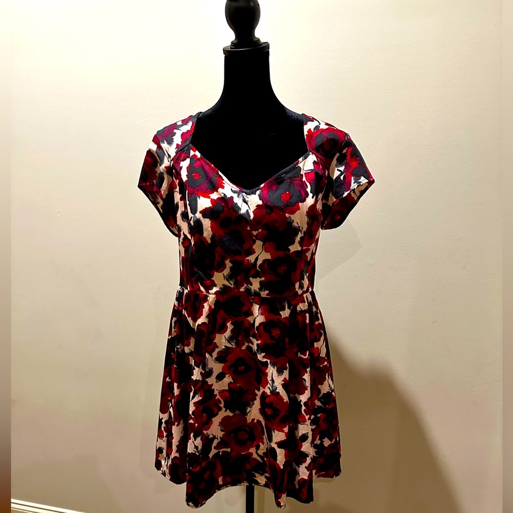 Charlotte Russe Large v-neck party dress